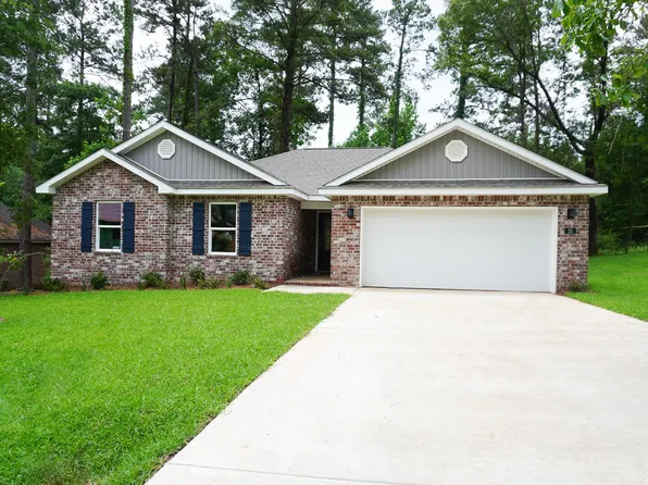25 Vermont Dr, Petal, MS 39465
