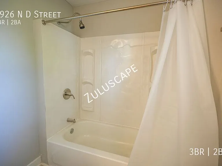 1926 N D St — Photo 10
