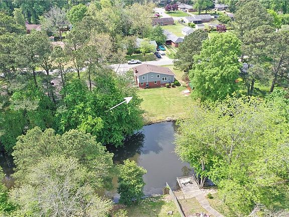4th image of 2324 Dodd Dr