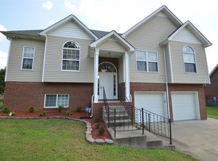 3525 Barkers Mill Rd, Clarksville, TN 37042