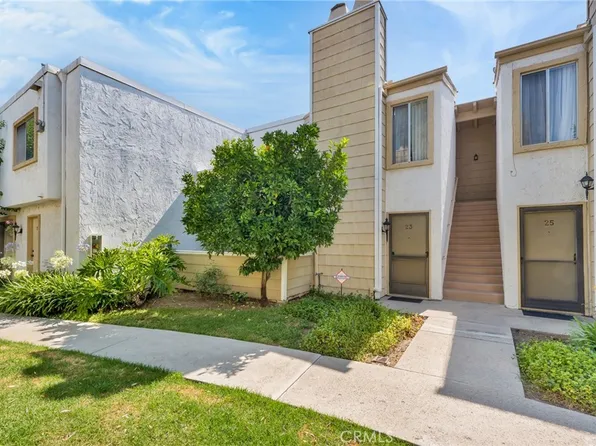 18408 Hatteras St Unit 23, Tarzana, CA 91356