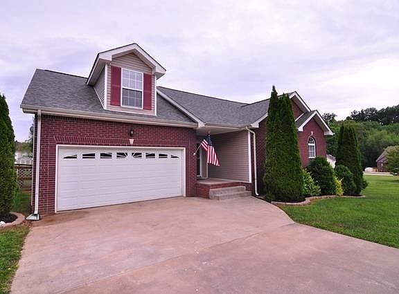 5th image of 3412 N Henderson Way