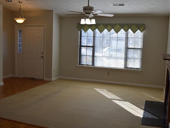 3rd image of 3209 Forest Hill Ct
