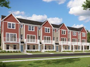 56047 Madison Ln #46, New Hudson, MI 48165