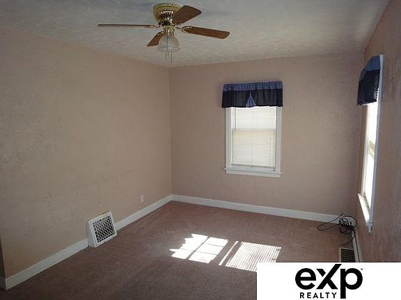 5th image of 6544 Wirt St N