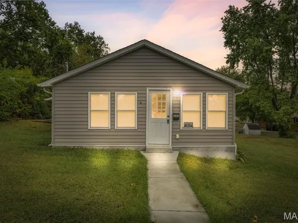 208 W Desoto Rd, Bonne Terre, MO 63628