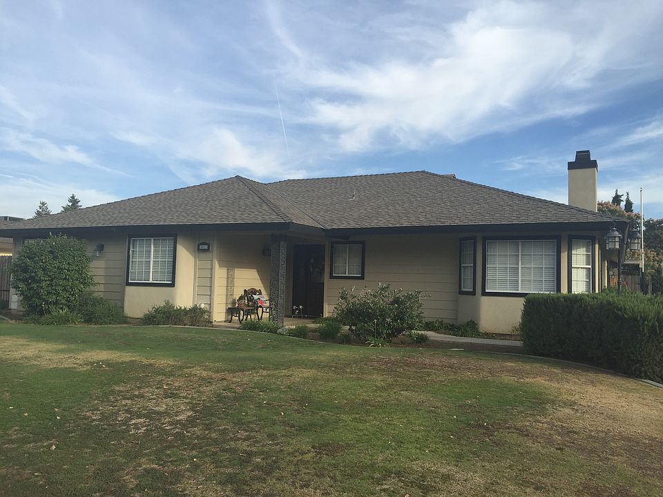 Main house 1720sf.  3b 2b
