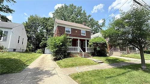 592 Lindell St Photo 1