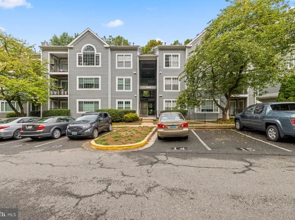 20404 Shore Harbour Dr #3-H, Germantown, MD 20874