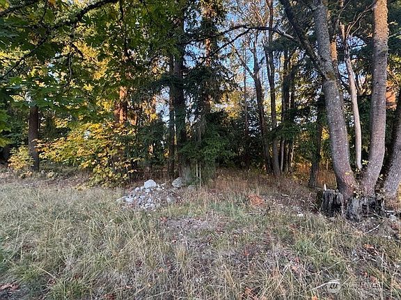 Southwest corner of Subject Property.>