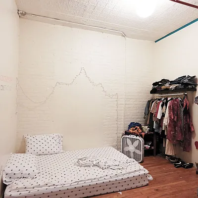 Rented by Nooklyn NYC LLC | media 90