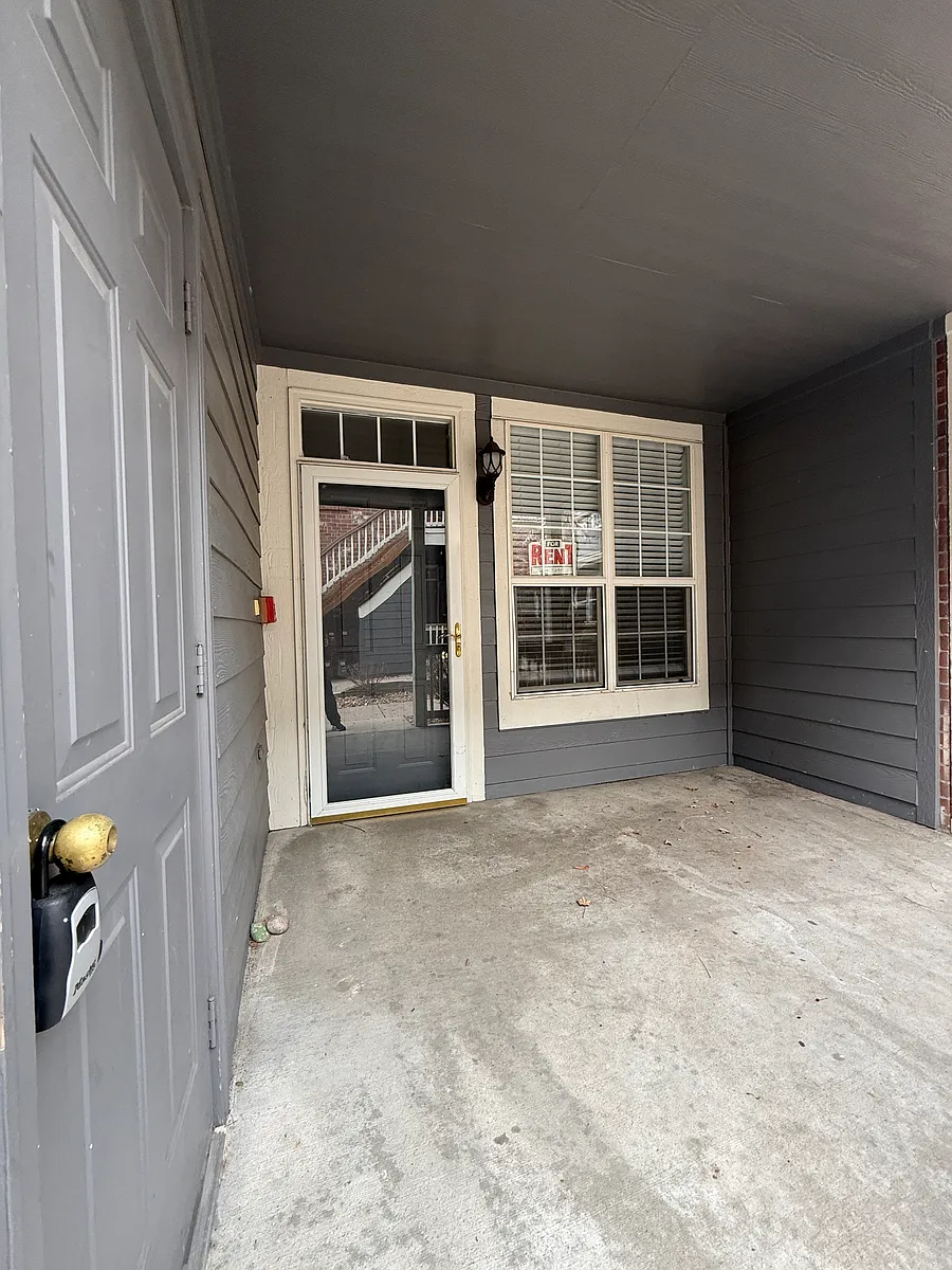 Building Photo - 14359 E Grand Dr #152