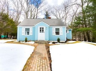 31 Carleton Rd, Leicester, MA 01524