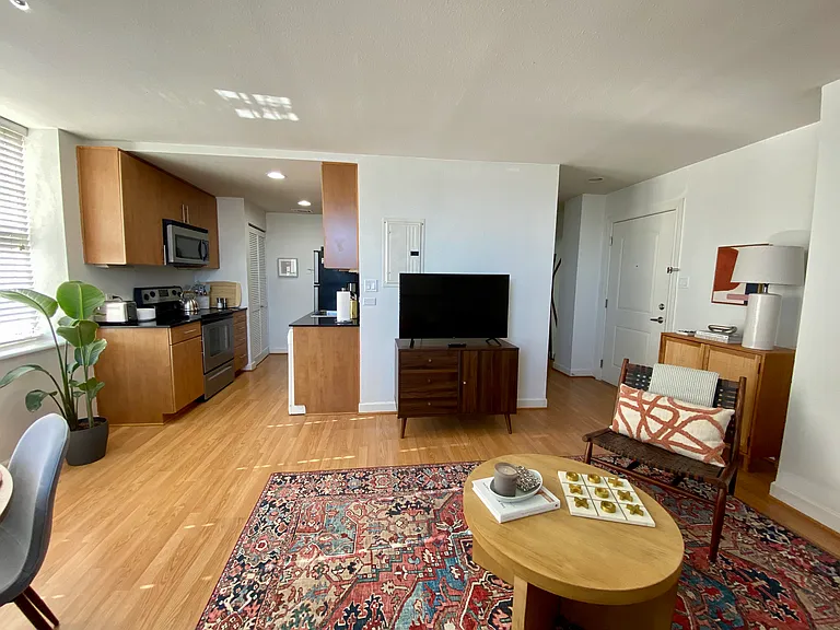 5696 Kingsbury Ave #402 — Photo 4