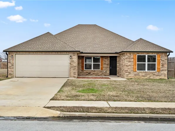 1058 Ethan James St, Elkins, AR 72727