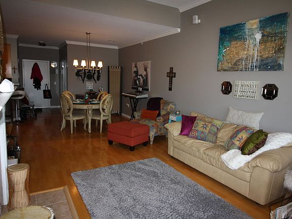 3rd image of 3862 S Lake Dr Unit 405