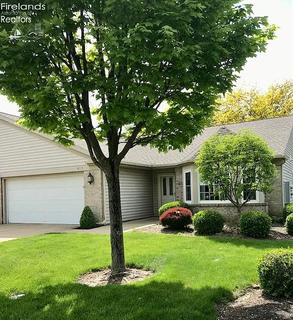 4113 Greenfield Dr photo 1