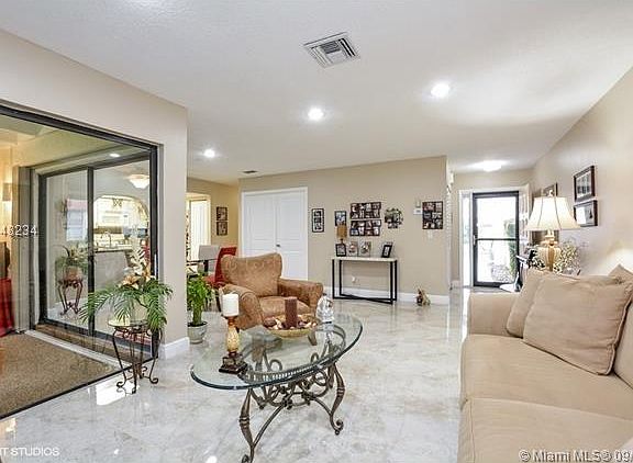 3rd image of 5848 Forest Grove Dr APT 3