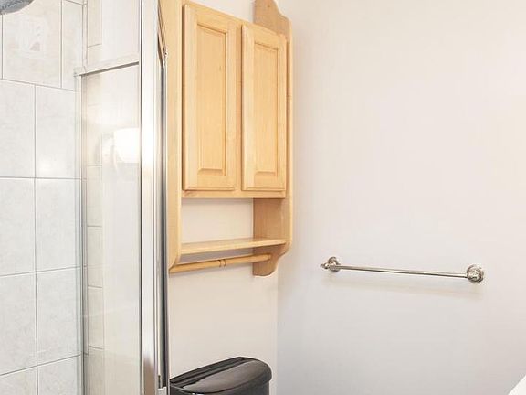 5th image of 2815 Cortland Pl NW
