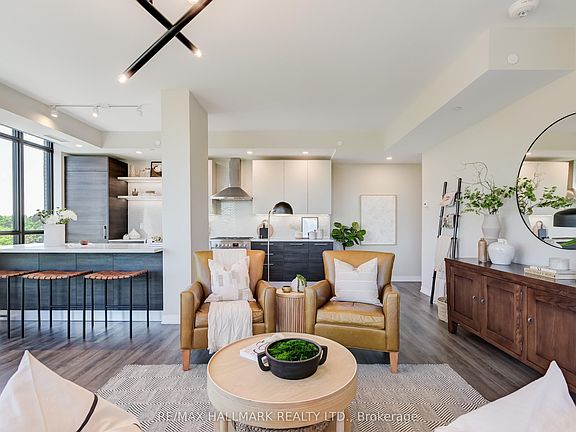 5th image of 2118 Bloor St W #402