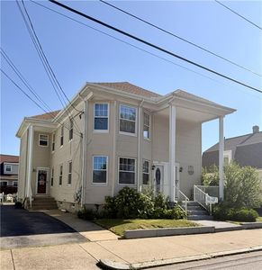 133 Oakland Ave, Pawtucket, RI, 02861