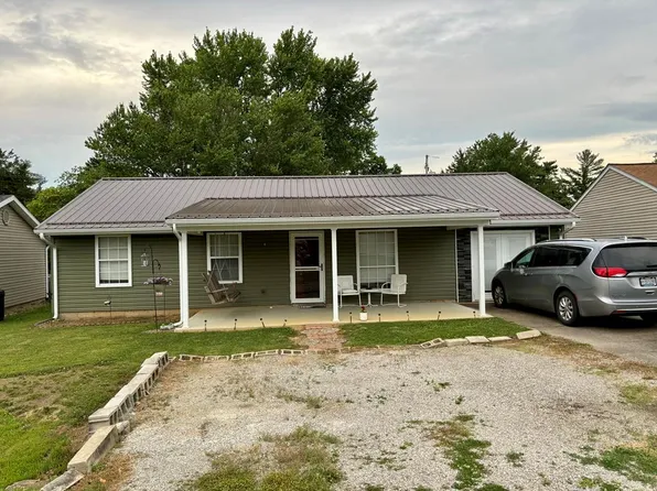 205 Saint Anns Ln, Waverly, OH 45690