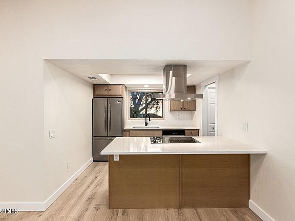 2nd image of 1514 W LOUGHLIN Drive