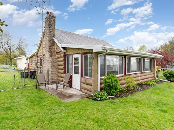 2365 S Green Dr, Au Gres, MI 48703