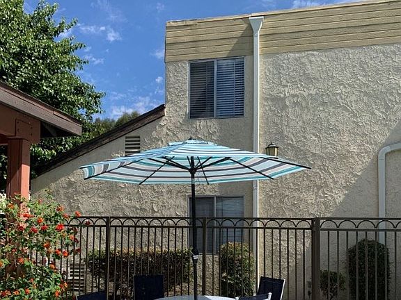 5th image of 10025 De Soto Ave #101