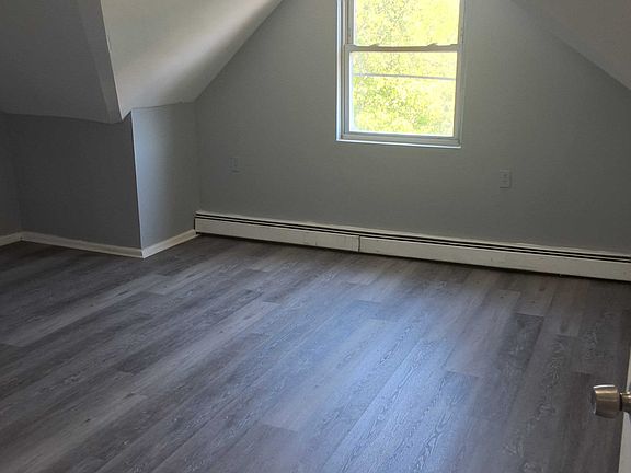 3rd image of 73 Garfield Ave #3