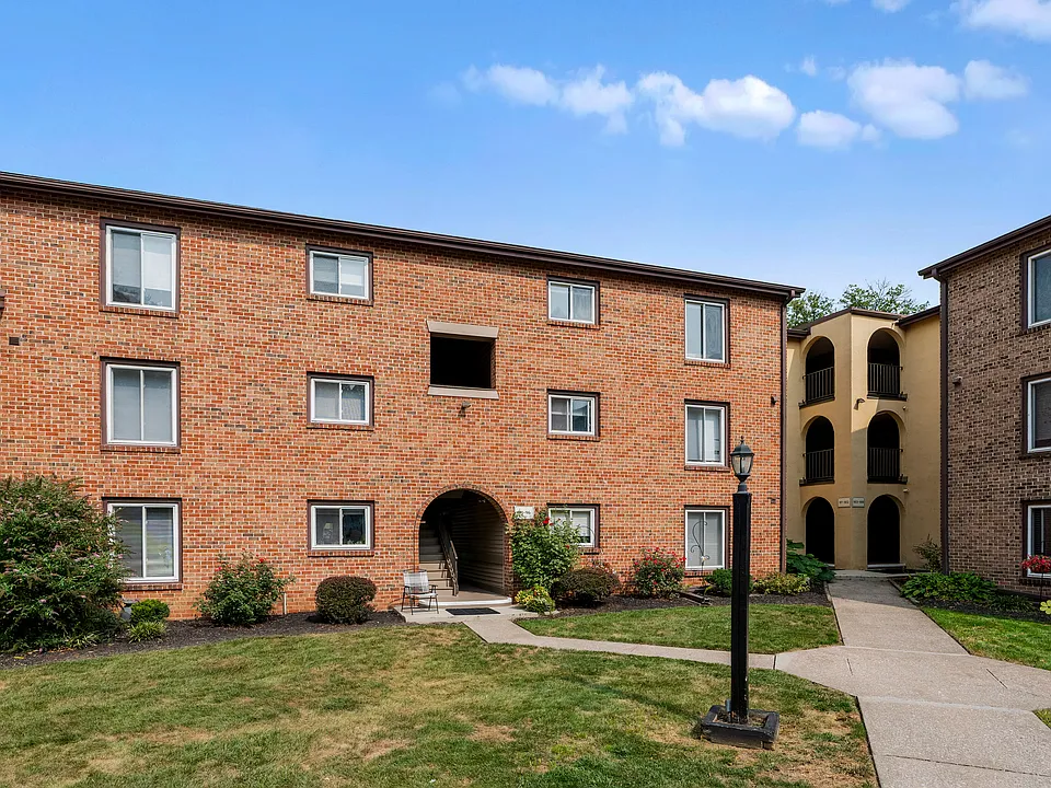 Rosedale Apartments