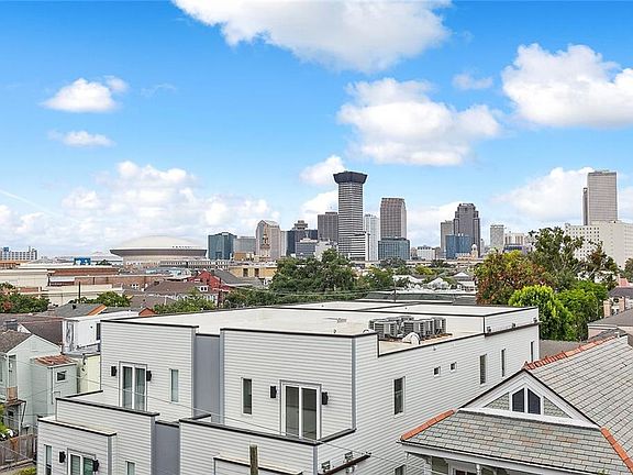 5th image of 1750 Saint Charles Ave APT 617