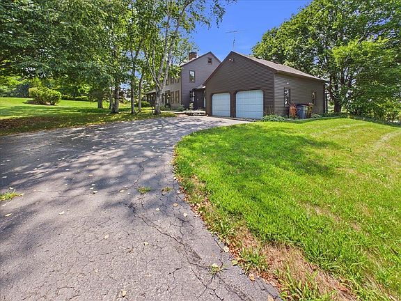 2nd image of 10562 Town Hall Rd
