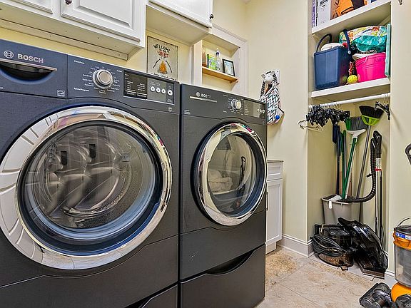 Laundry Room w/ Utility Sink