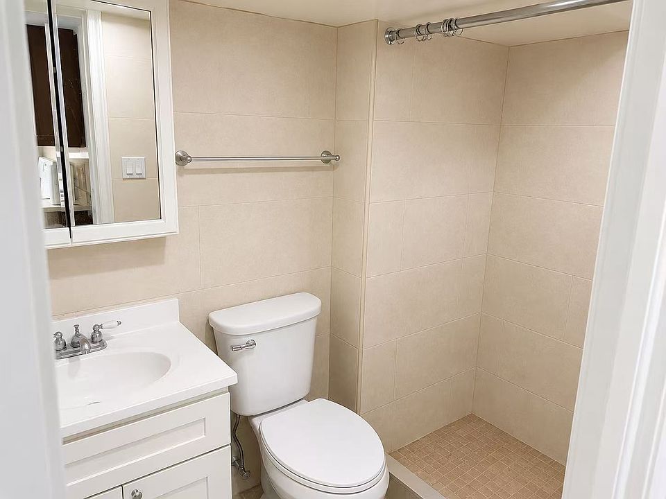 1st image of 2644 Clearview Expy Floor 1