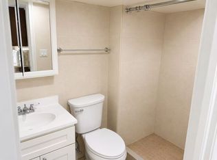 2644 Clearview Expy FLOOR 1, Bayside, NY 11360