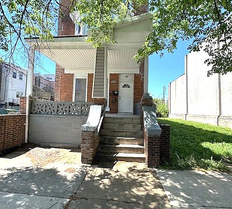 4th image of 2402 Lakeview Ave APT 3