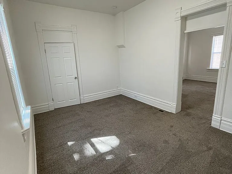 114 S 2250 W — Photo 9