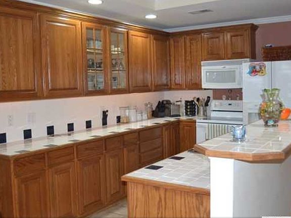 HUGE Kitchen 