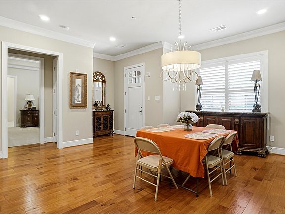 4th image of 365 Watermere Dr