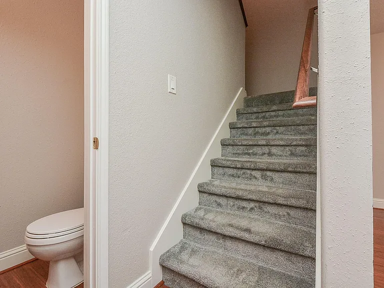 13859 Hollowgreen Dr — Photo 20