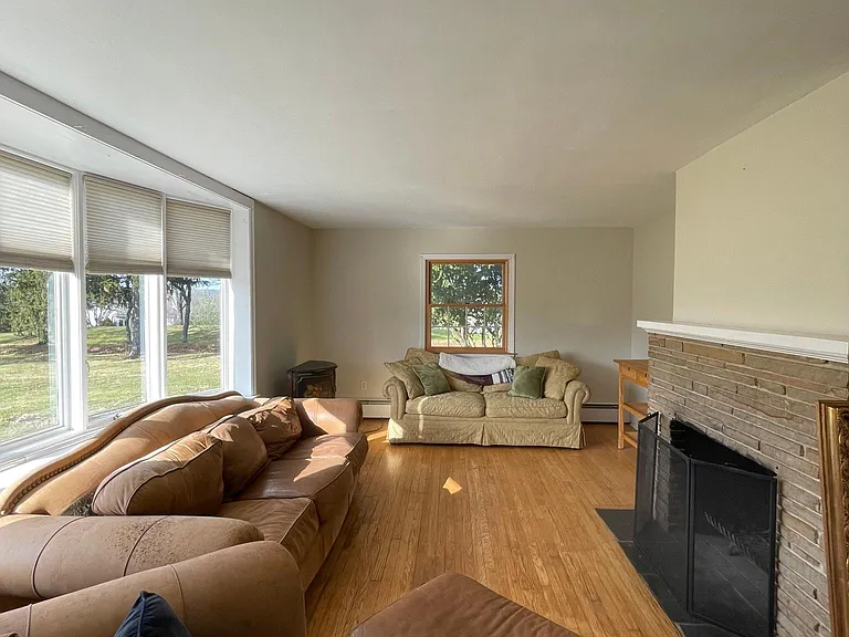 299 Bridgepoint Rd — Photo 7