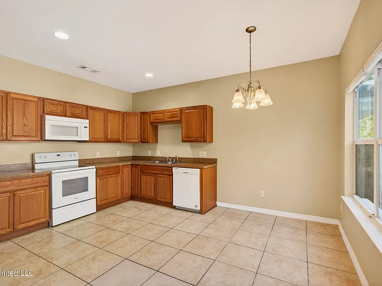 6225 E Newton St #6225 — Photo 10