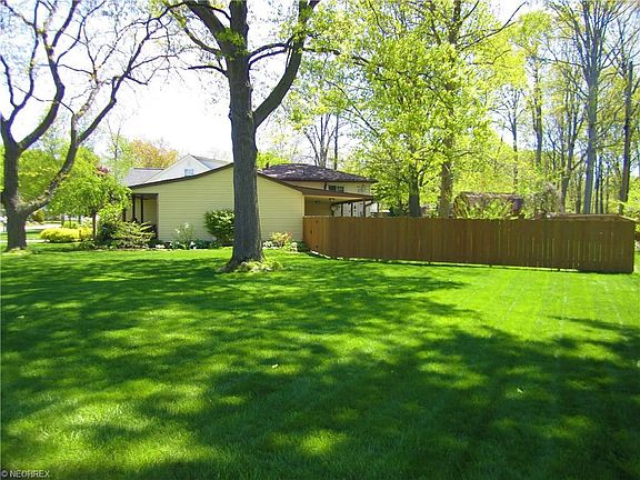 4th image of 1833 Revere Pl