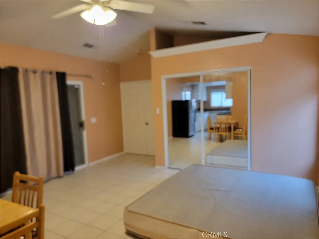Studio, 450 sqft, $1,450 — Photo 3
