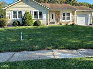 1088 Estates Blvd, Hamilton, NJ 08690