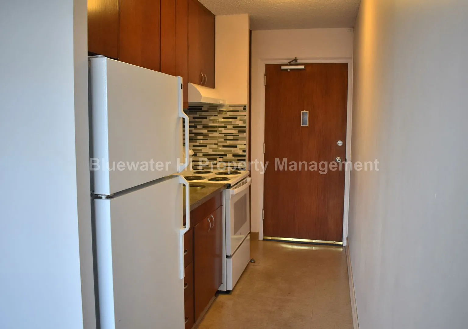 Studio w/ prkg. & Utl. Inc. (Close to Queen's Hospital) — Photo 2