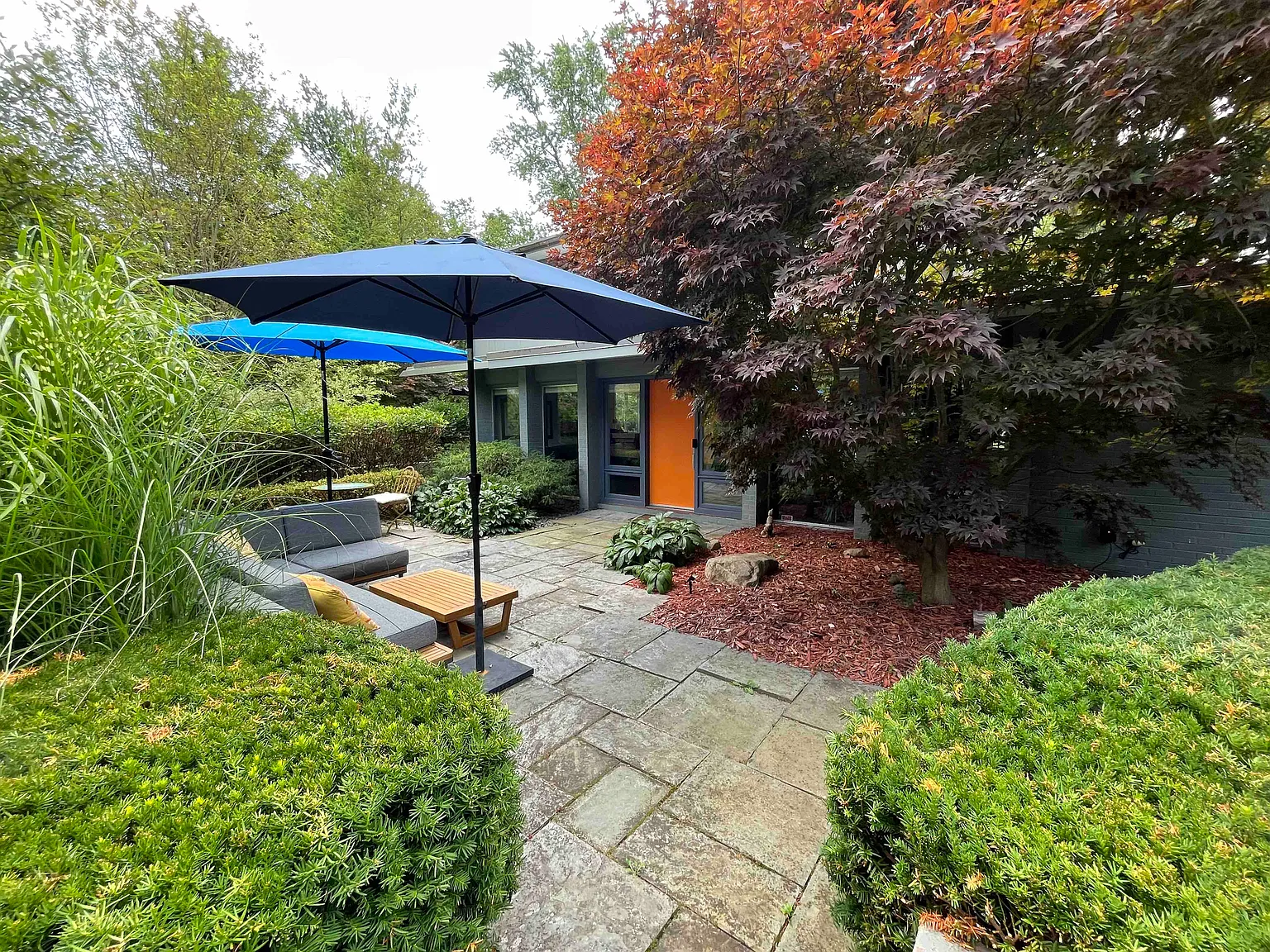 4 bed, 3363 sqft, $5,500 — Photo 2