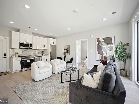 2nd image of 2019 M St NE #7