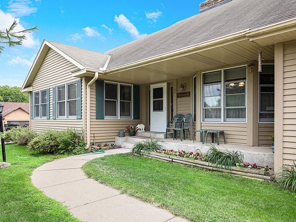 2nd image of 2668 Suzanne Cir